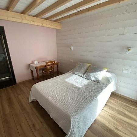 Maison Neuve Tout Confort, Deux Chambres Saint-Martin-du-Mont Buitenkant foto