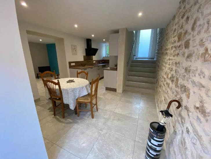Maison Neuve Tout Confort, Deux Chambres Saint-Martin-du-Mont Buitenkant foto